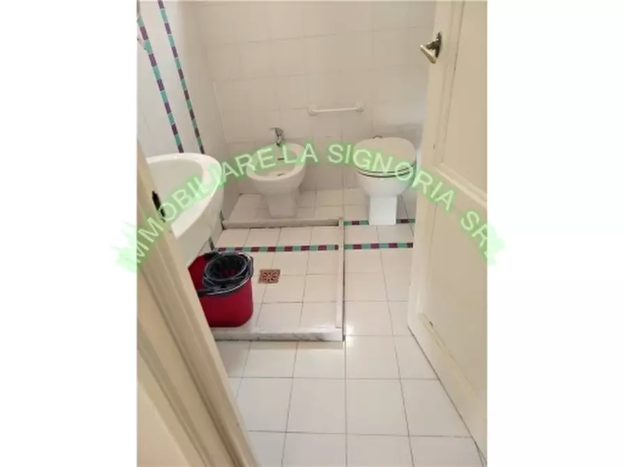 Immagine 17 di Appartamento in affitto  a Firenze