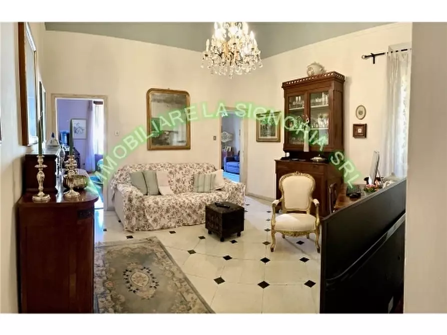 Immagine 5 di Appartamento in affitto  a Firenze