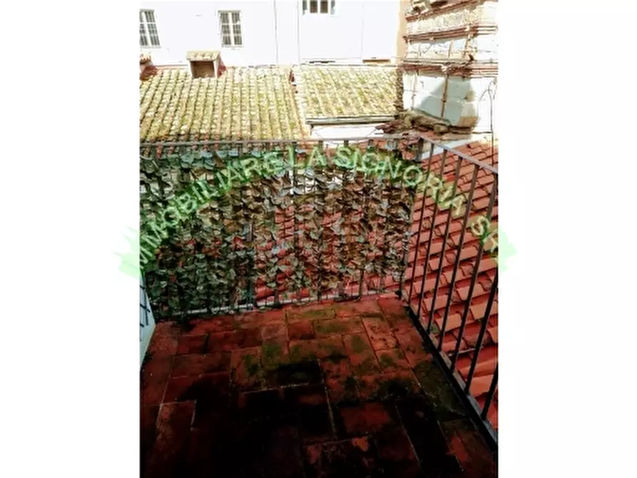 Immagine 16 di Appartamento in affitto  a Firenze