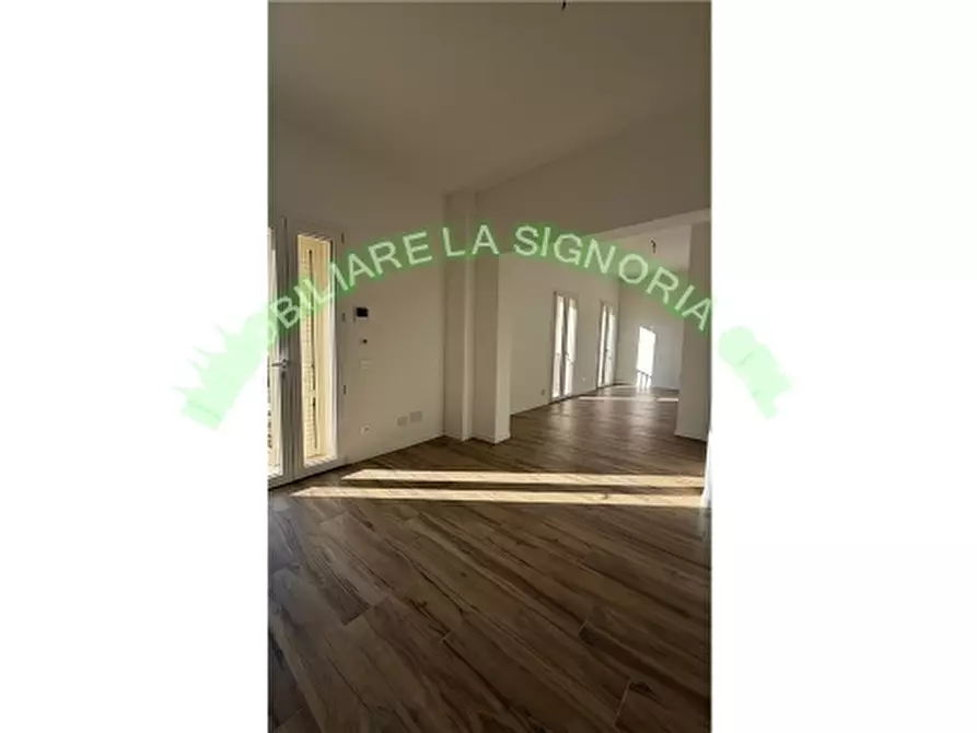 Immagine 2 di Appartamento in vendita  a Campi Bisenzio