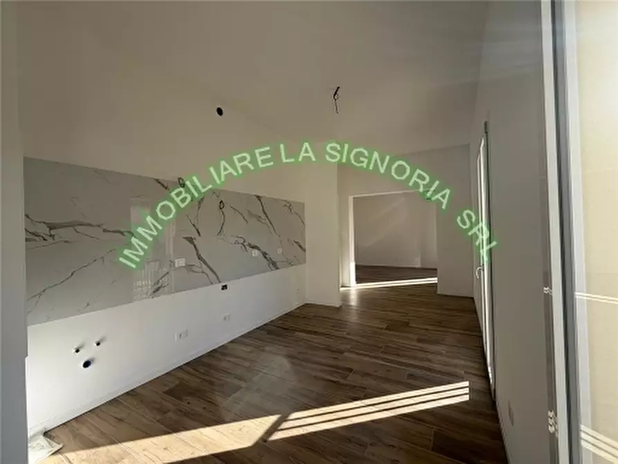 Immagine 3 di Appartamento in vendita  a Campi Bisenzio