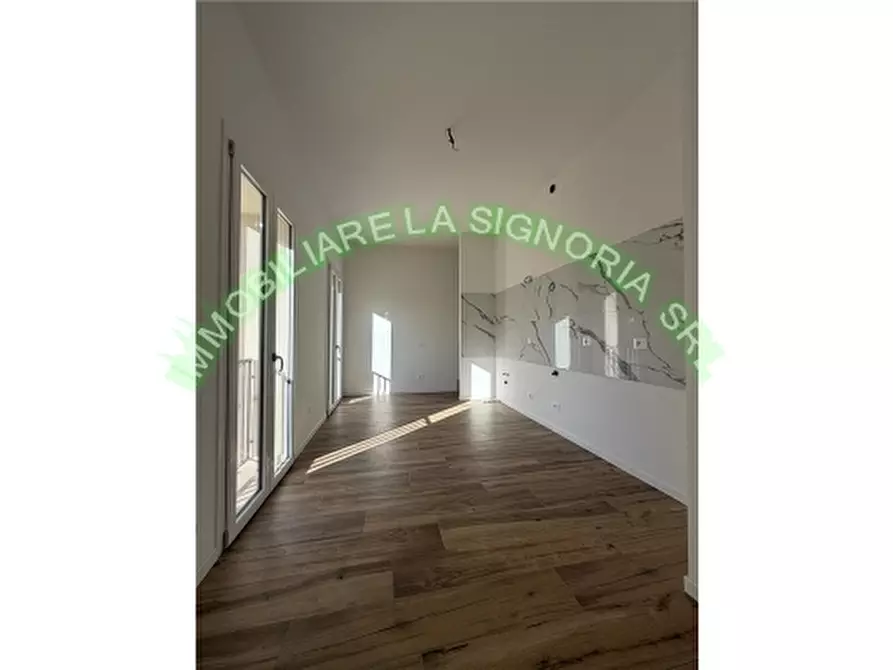 Immagine 4 di Appartamento in vendita  a Campi Bisenzio