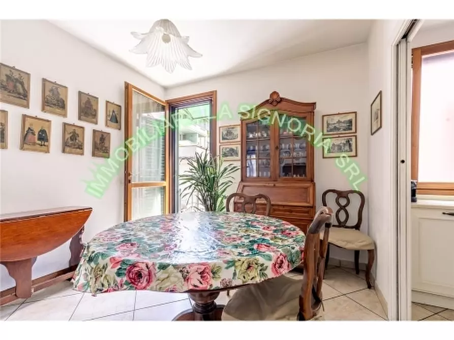 Immagine 8 di Appartamento in vendita  a Empoli