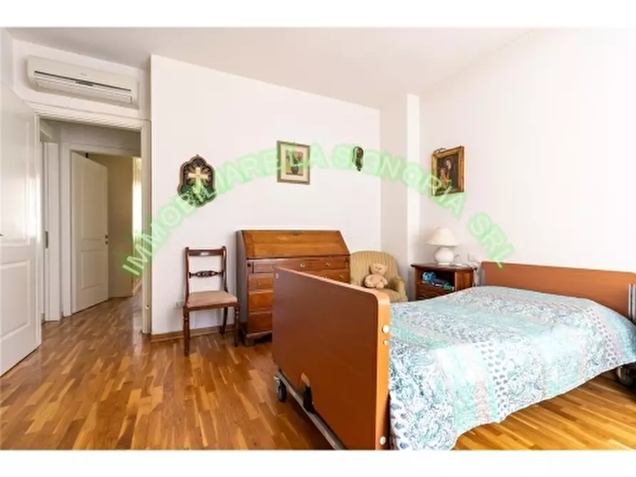 Immagine 13 di Appartamento in vendita  a Empoli