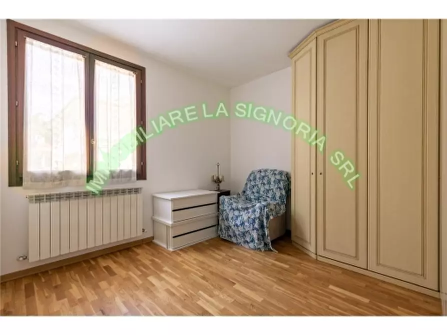 Immagine 22 di Appartamento in vendita  a Empoli