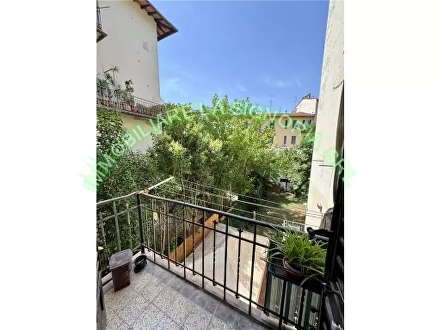 Immagine 17 di Appartamento in vendita  a Firenze