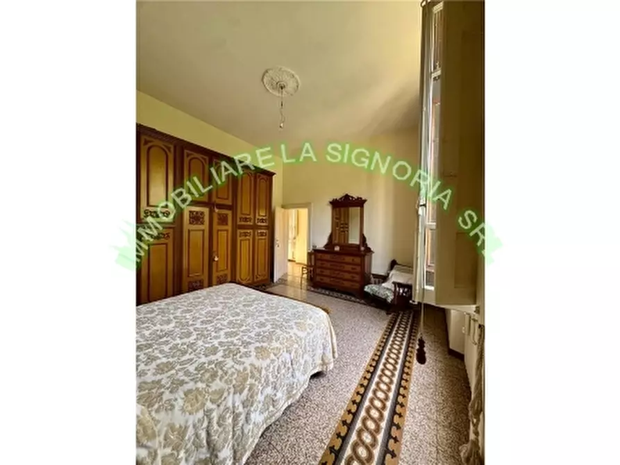 Immagine 21 di Appartamento in vendita  a Firenze