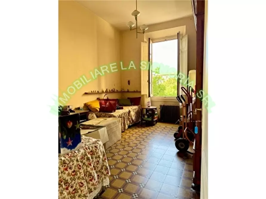 Immagine 22 di Appartamento in vendita  a Firenze