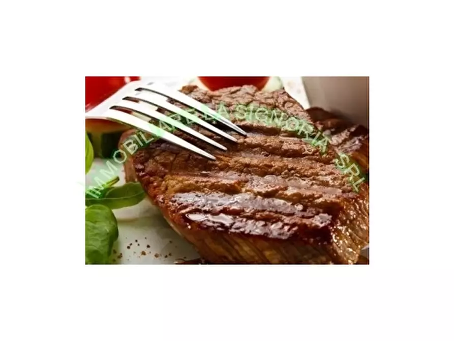 Immagine 5 di Negozio in vendita  a Pontassieve