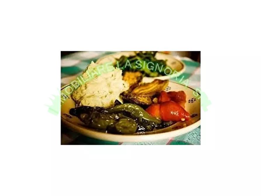 Immagine 6 di Negozio in vendita  a Pontassieve