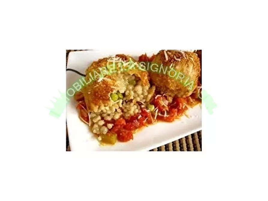 Immagine 8 di Negozio in vendita  a Firenze