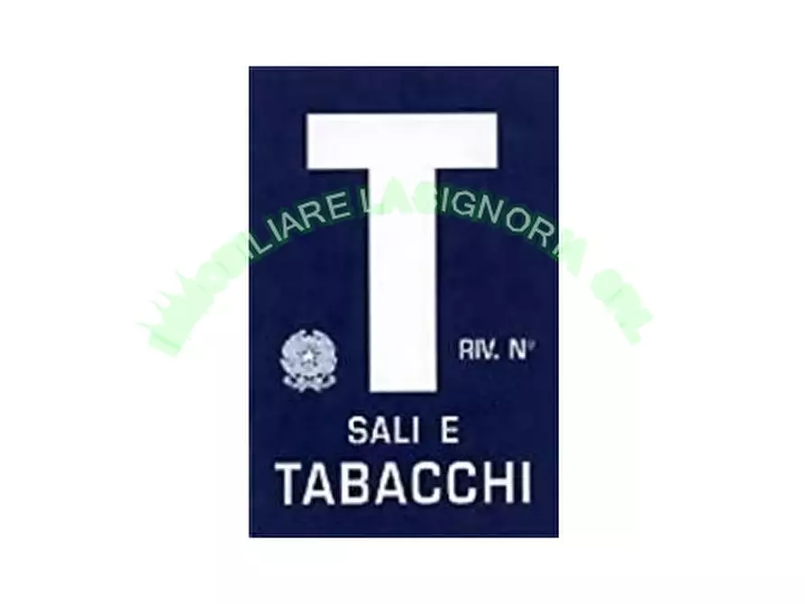 Immagine 2 di Negozio in vendita  a Firenze