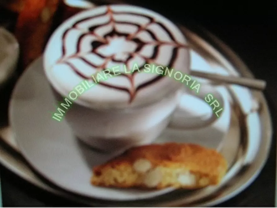 Immagine 7 di Negozio in vendita  a Scandicci