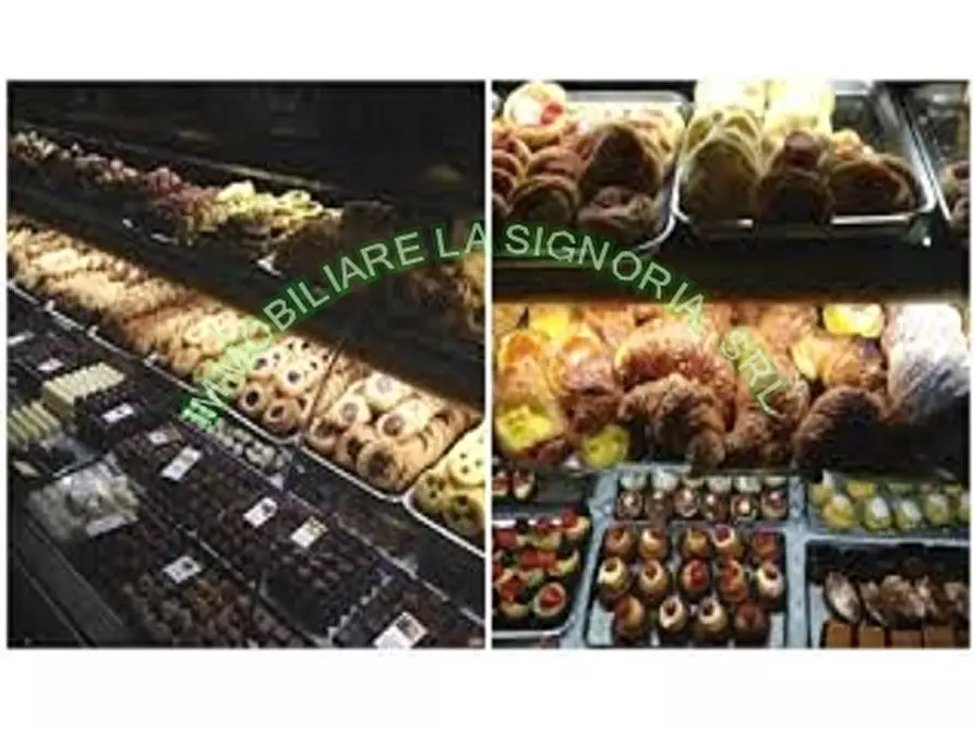 Immagine 3 di Negozio in vendita  a Firenze