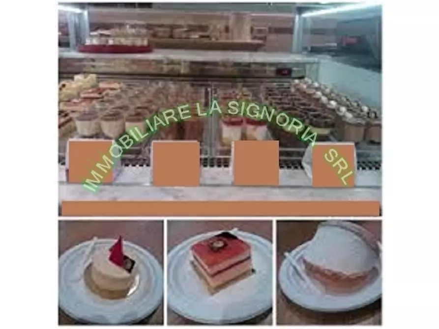 Immagine 4 di Negozio in vendita  a Firenze