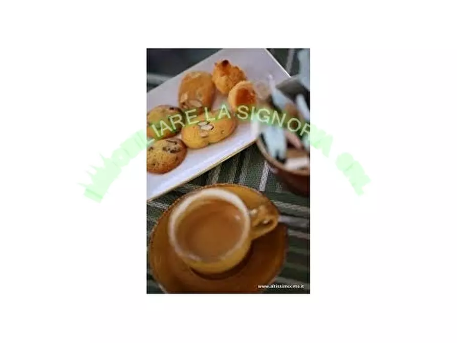 Immagine 7 di Negozio in vendita  a Sesto Fiorentino