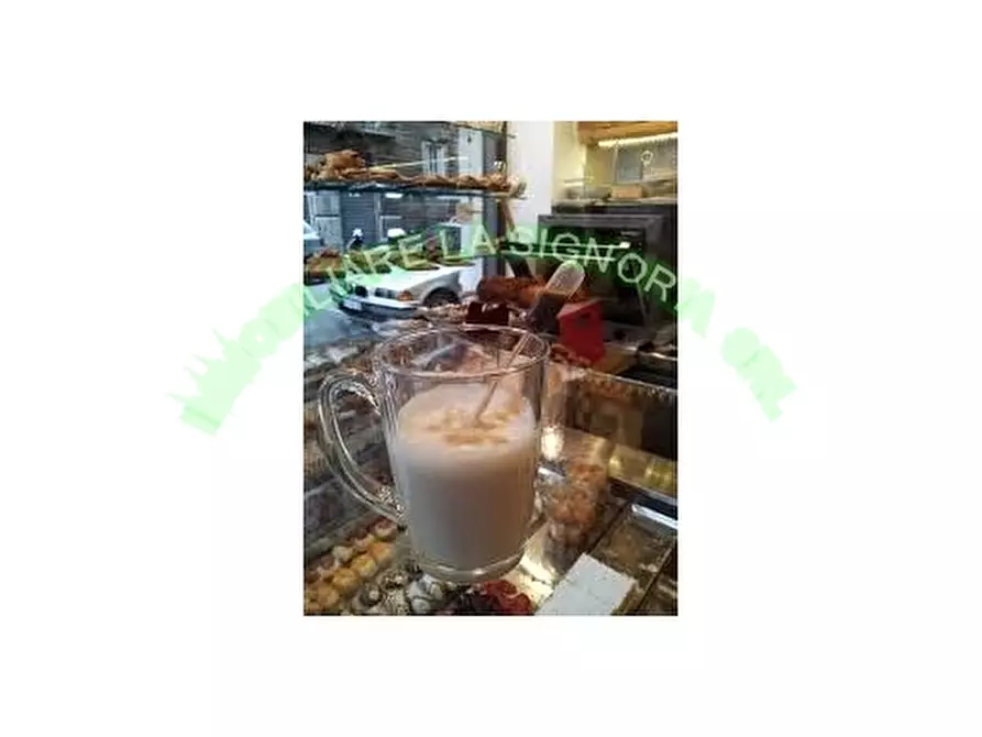 Immagine 9 di Negozio in vendita  a Sesto Fiorentino