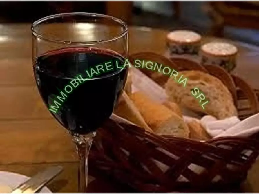 Immagine 5 di Negozio in vendita  a Firenze