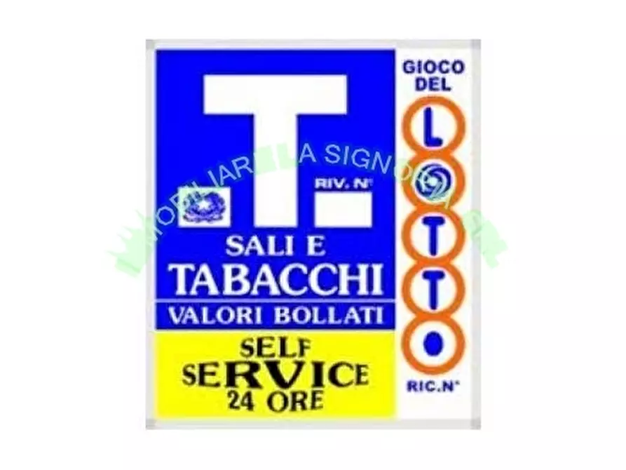 Immagine 2 di Negozio in vendita  a Firenze