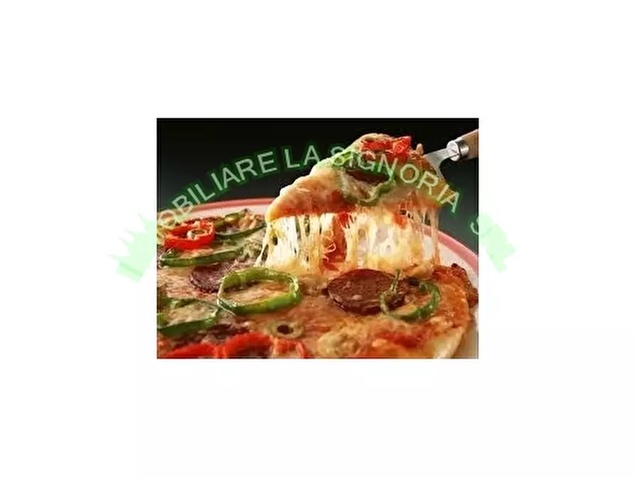 Immagine 5 di Negozio in vendita  a Firenze