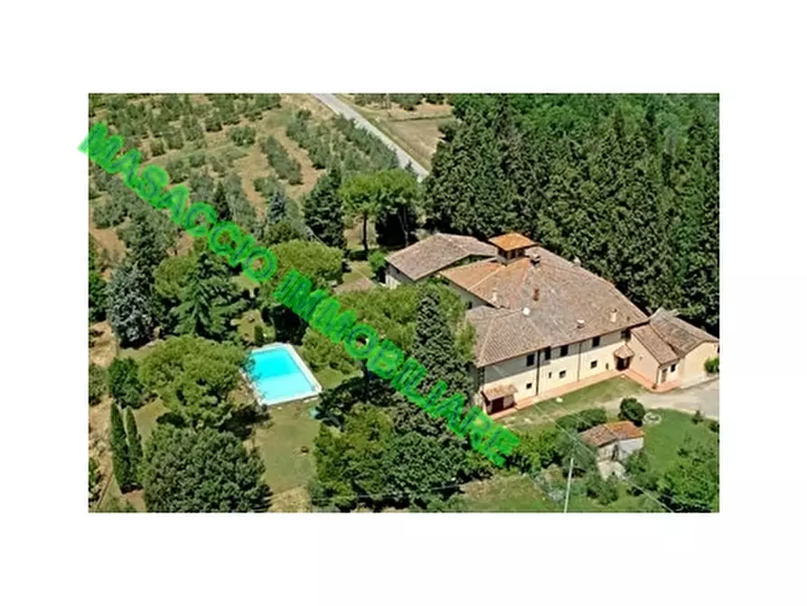 Immagine 1 di Villa in vendita  a Certaldo