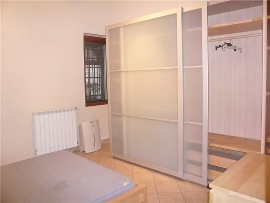 Immagine 21 di Appartamento in affitto  a Firenze