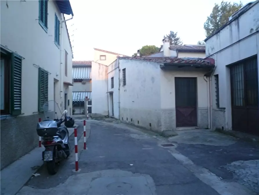 Immagine 28 di Appartamento in affitto  a Firenze