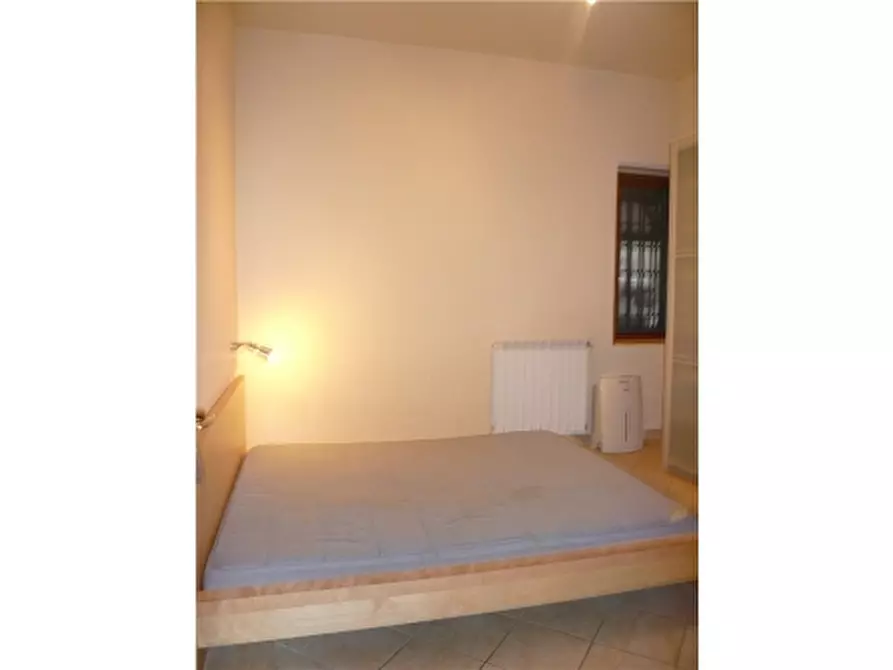 Immagine 58 di Appartamento in affitto  a Firenze