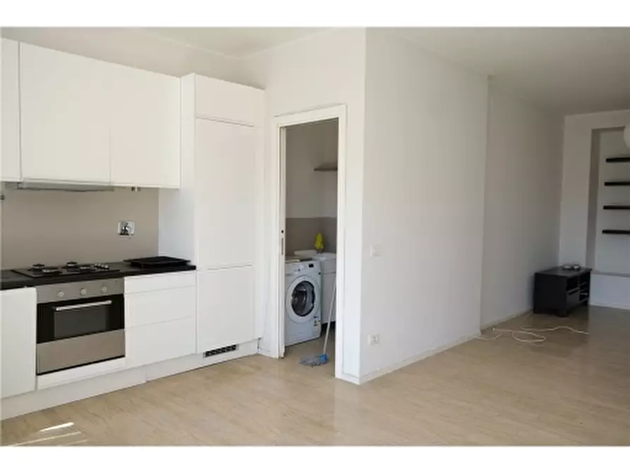 Immagine 8 di Appartamento in vendita  a Firenze