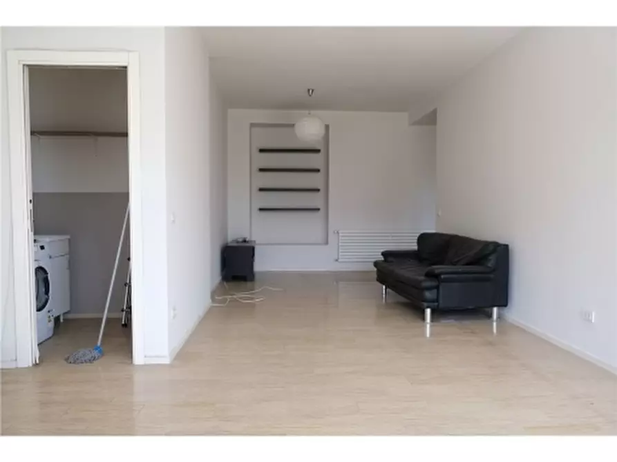 Immagine 10 di Appartamento in vendita  a Firenze