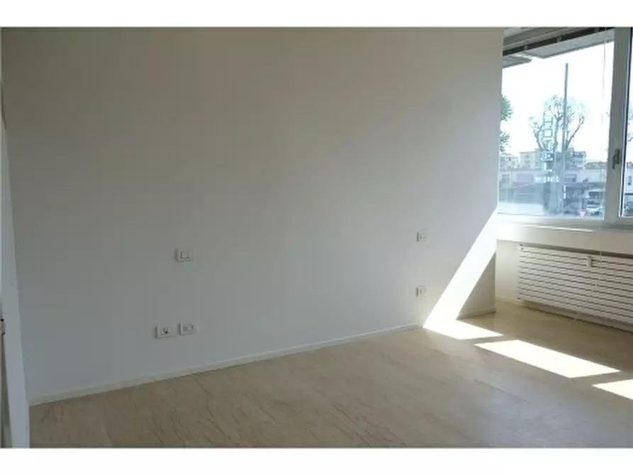 Immagine 18 di Appartamento in vendita  a Firenze