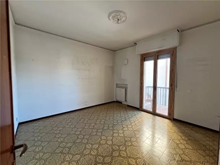 Immagine 2 di Appartamento in vendita  a Scandicci