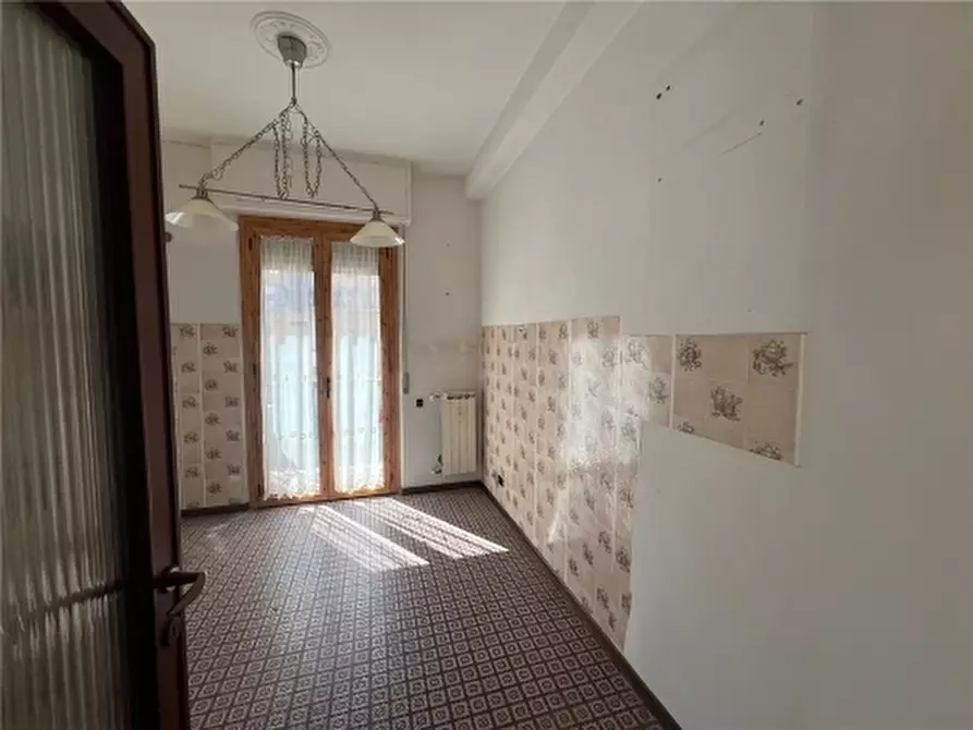 Immagine 4 di Appartamento in vendita  a Scandicci