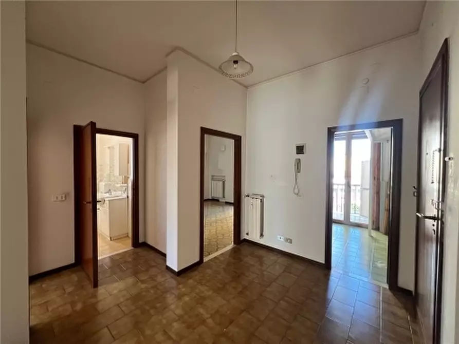 Immagine 9 di Appartamento in vendita  a Scandicci