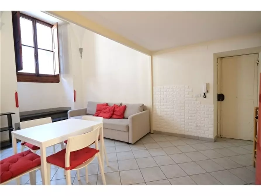 Immagine 17 di Appartamento in affitto  a Firenze