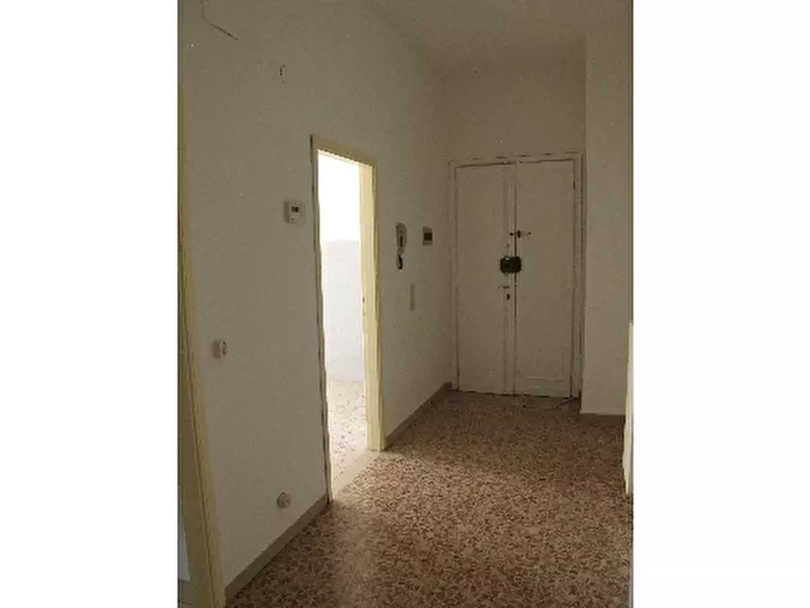 Immagine 8 di Appartamento in vendita  a Scandicci