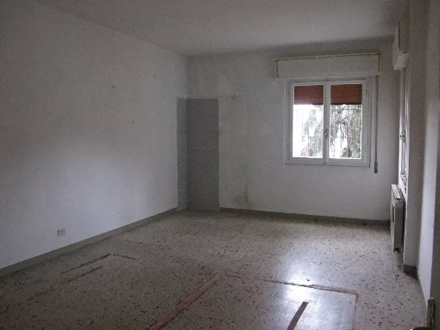 Immagine 8 di Appartamento in affitto  a Scandicci