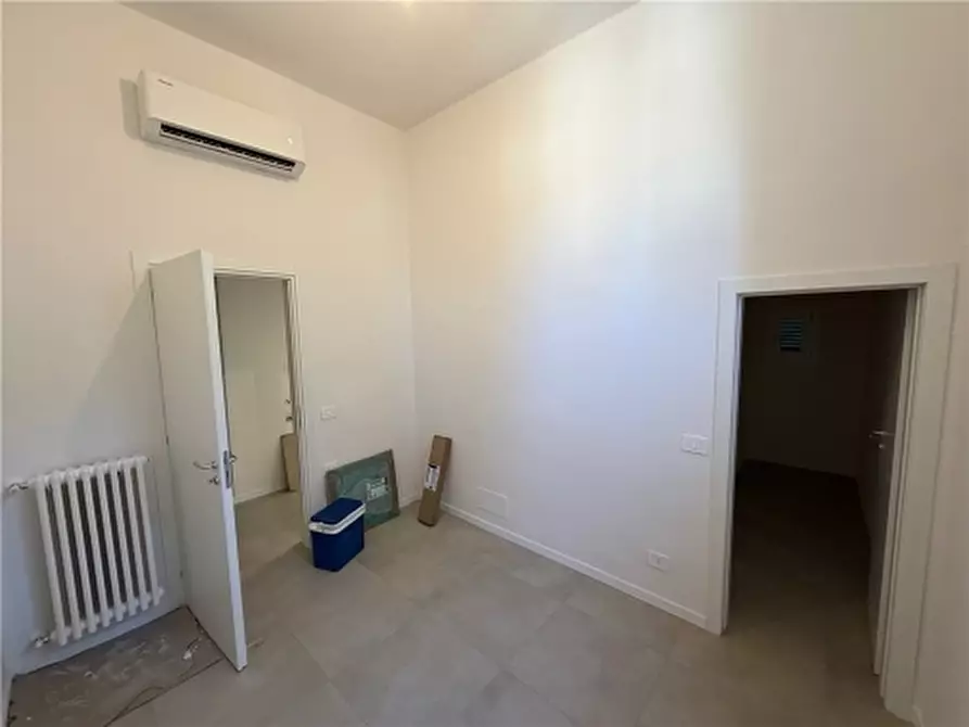 Immagine 13 di Appartamento in affitto  a Firenze