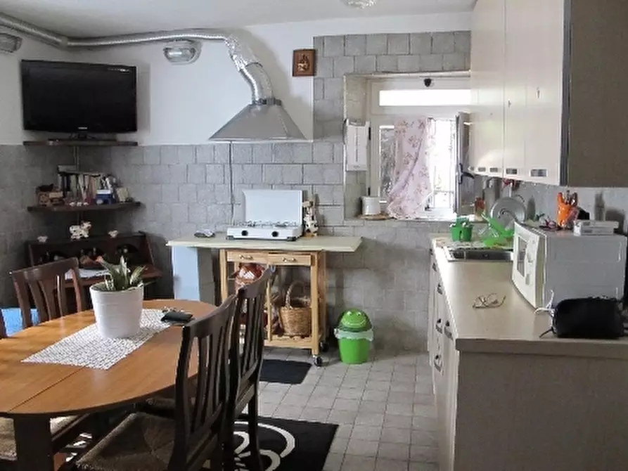 Immagine 12 di Appartamento in affitto  a Firenze