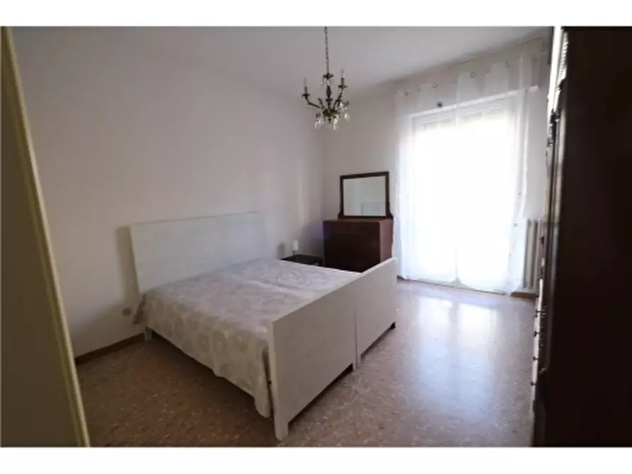 Immagine 11 di Appartamento in affitto  a Scandicci