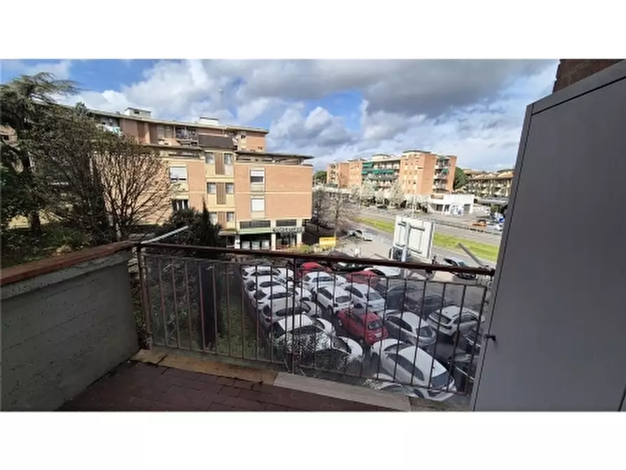 Immagine 13 di Appartamento in affitto  a Firenze