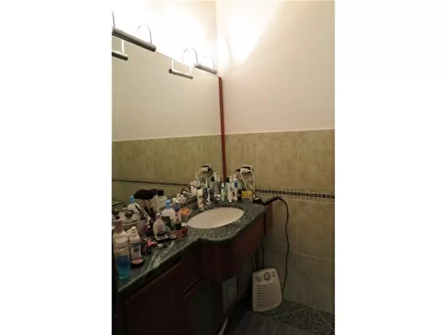 Immagine 28 di Appartamento in affitto  a Firenze