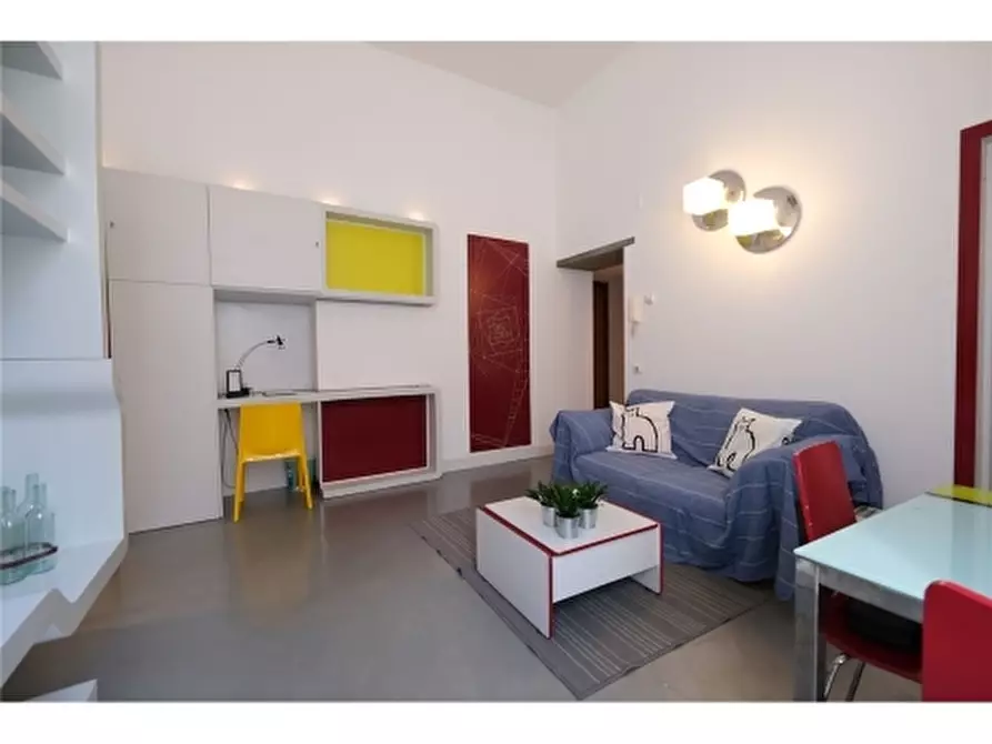 Immagine 17 di Appartamento in affitto  a Firenze