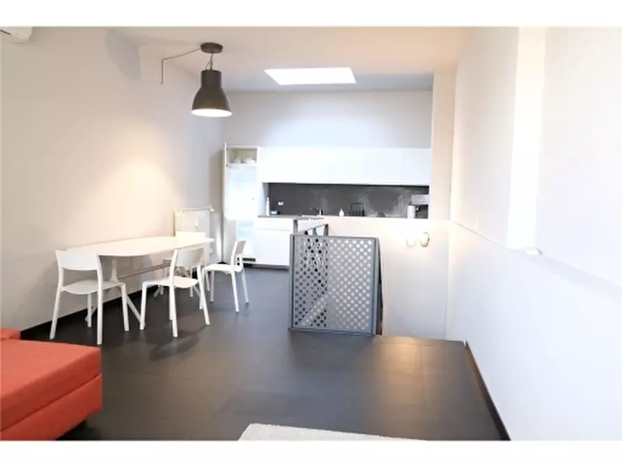 Immagine 1 di Appartamento in vendita  a Firenze