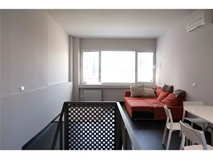 Immagine 2 di Appartamento in vendita  a Firenze