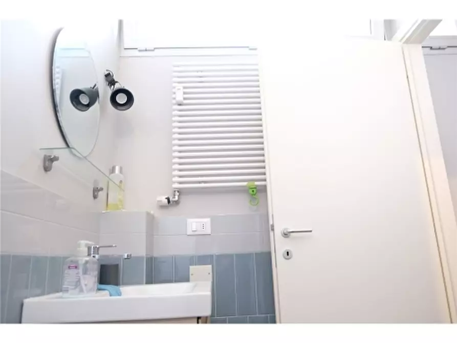 Immagine 20 di Appartamento in vendita  a Firenze