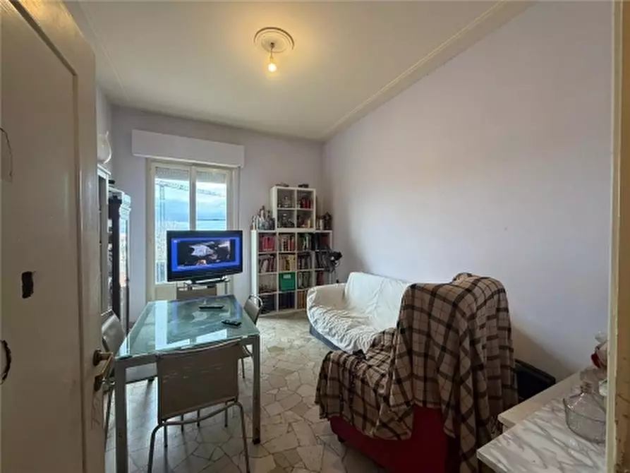 Immagine 3 di Appartamento in vendita  a Firenze