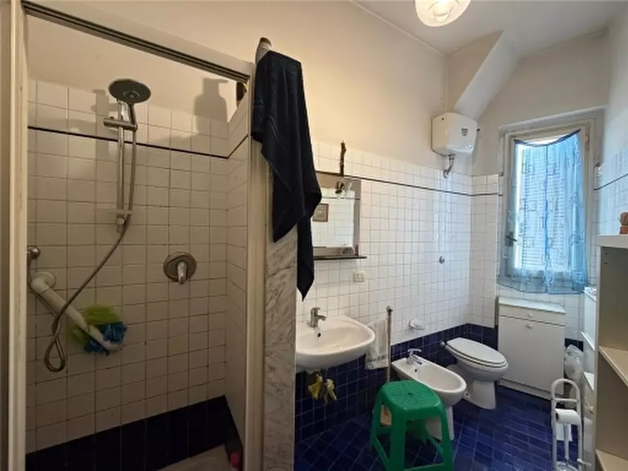 Immagine 4 di Appartamento in vendita  a Firenze