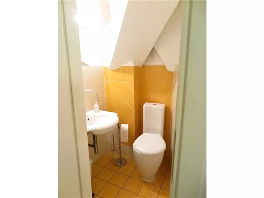 Immagine 9 di Appartamento in affitto  a Firenze