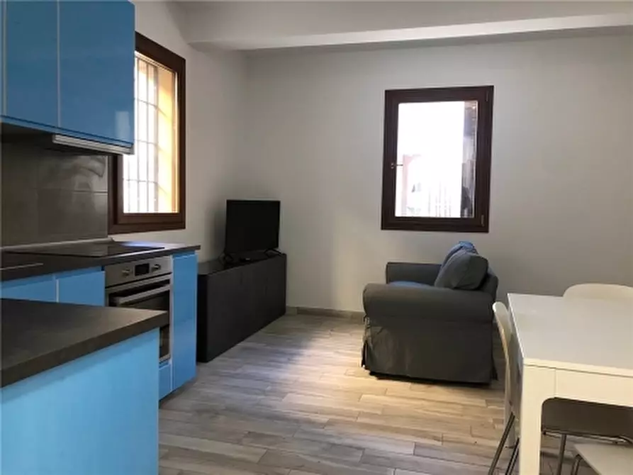 Immagine 7 di Appartamento in affitto  a Scandicci